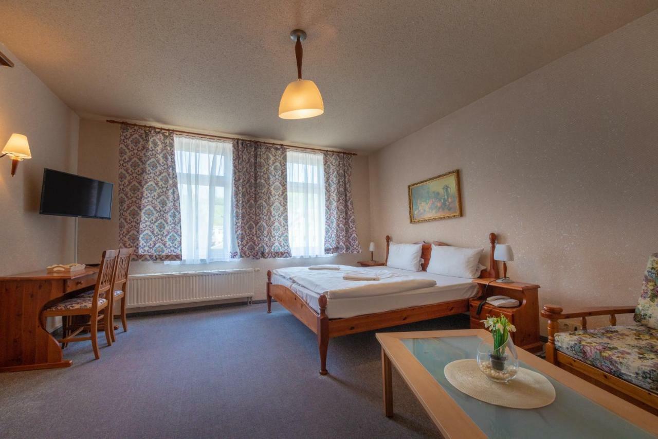 Haus Schlematal Hotel Und Restaurant Бад-Шлема Экстерьер фото